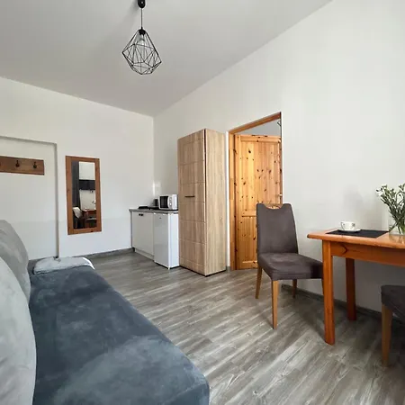Przy Plazy Homestay Leba